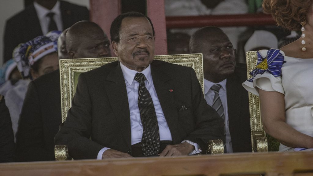 's Werelds oudste president Biya (92) blijft aan de macht in Kameroen