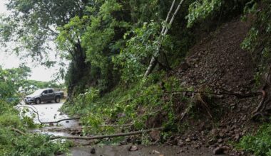 Orkaan Melissa aan land in Jamaica, windsnelheden van bijna 300 km/u