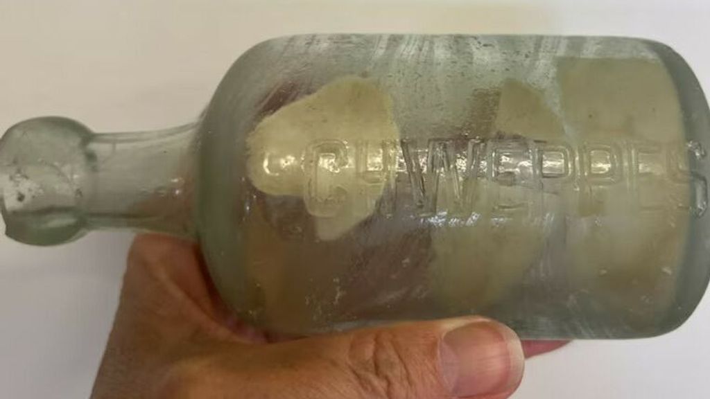 Australische familie vindt 100 jaar oude flessenpost uit Eerste Wereldoorlog