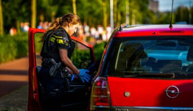 De auto waarbij Seref werd neergeschoten (foto: SQ Vision).