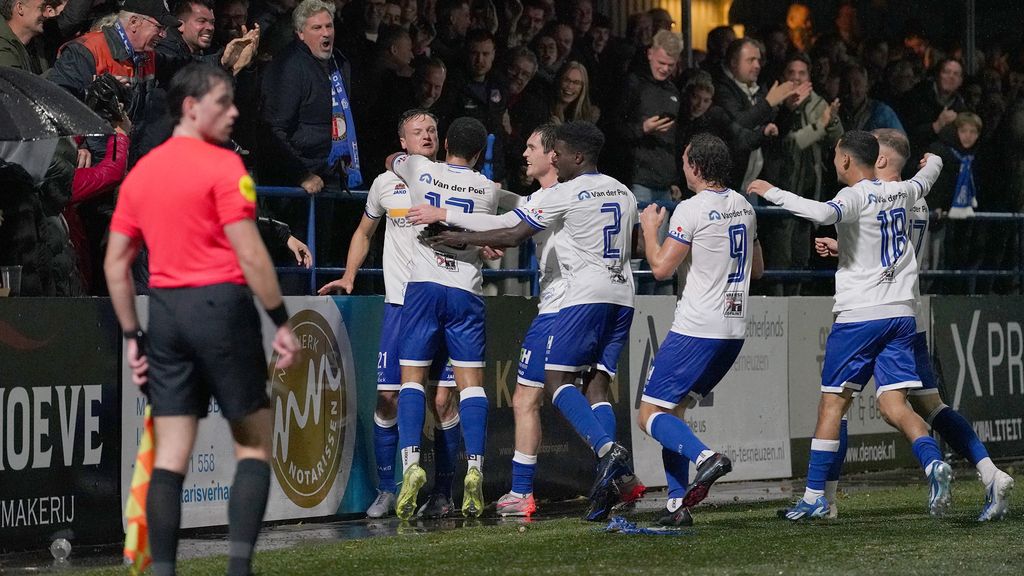 Verlenging begonnen bij Excelsior-Excelsior • Hoek verrast met late treffer in verlenging