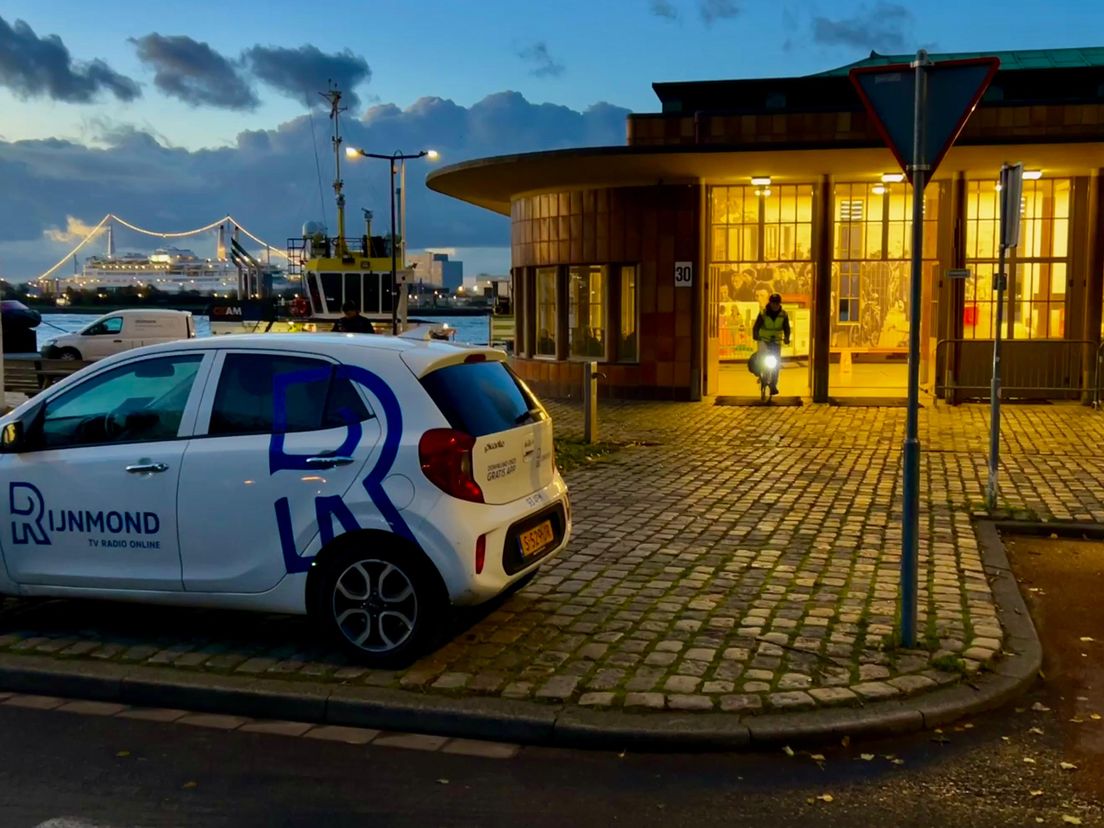Ook bij de Maastunnel zijn de verkiezingen het gesprek van de dag.
