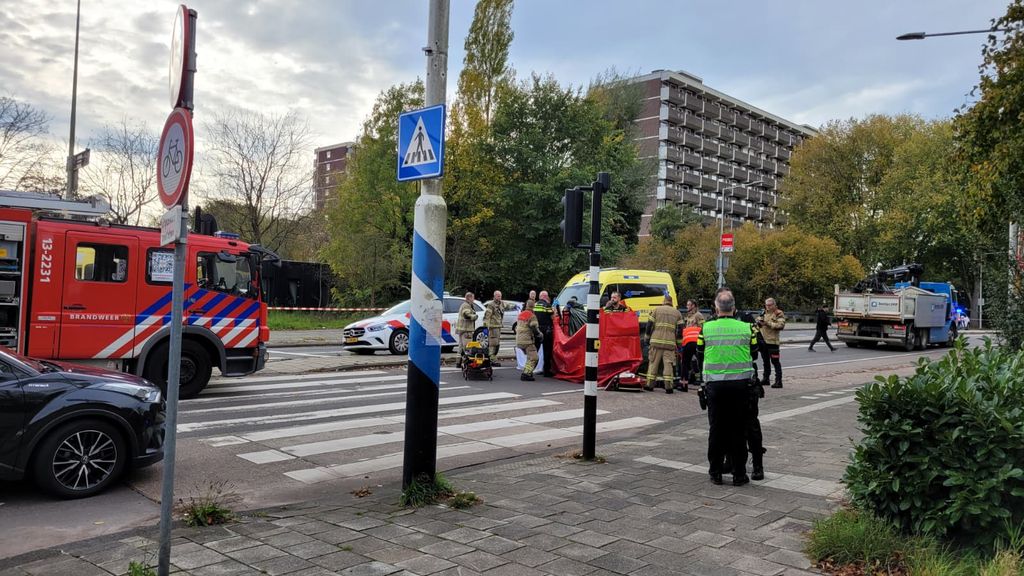 Kind overleden bij aanrijding tussen fatbike en vrachtwagen in Amsterdam