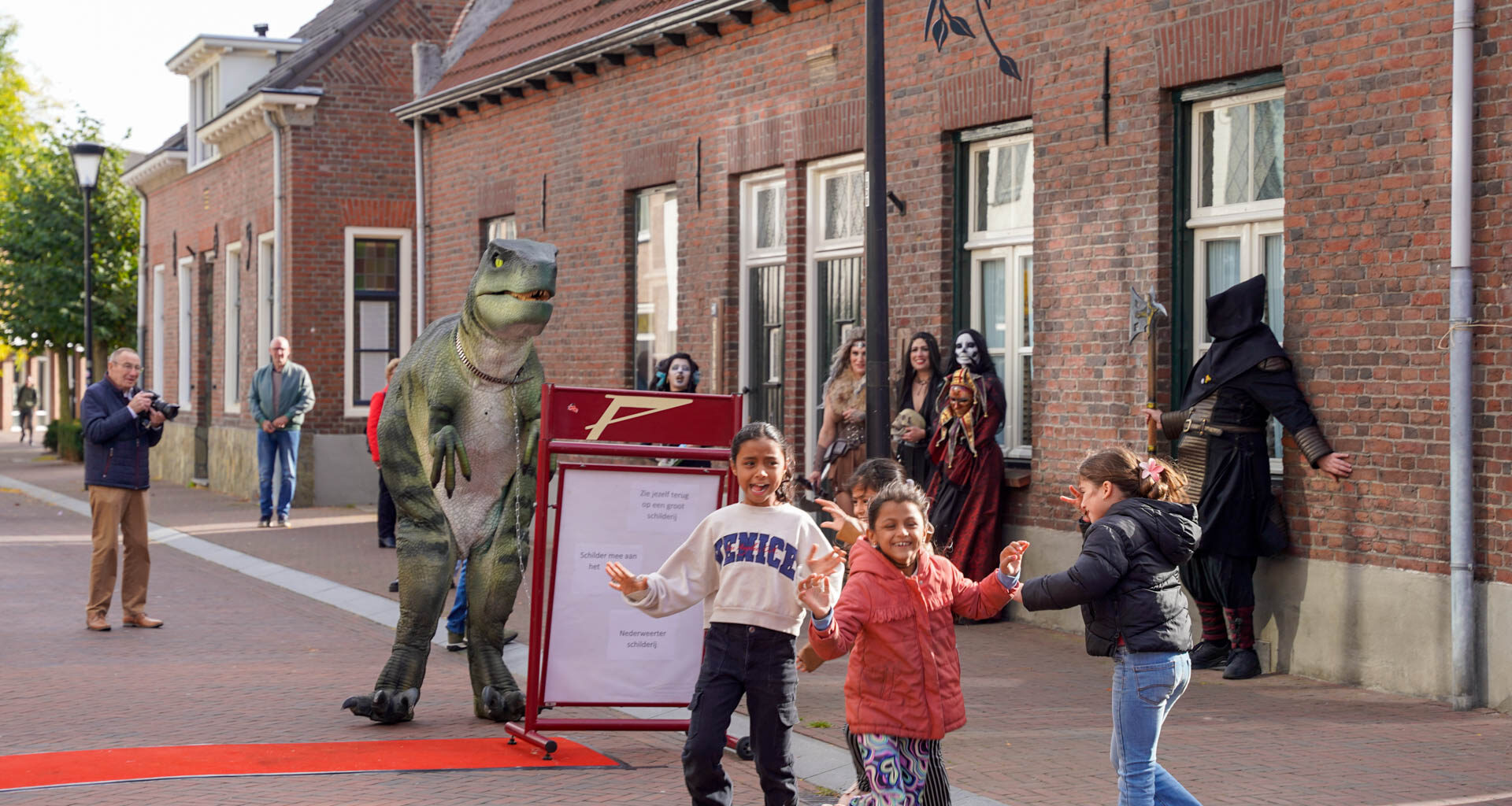 Geslaagde koopzondag in centrum van Nederweert