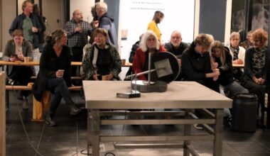 Onthulling van de gemotoriseerde installatie van beeldhouwer Marcel van Zijp