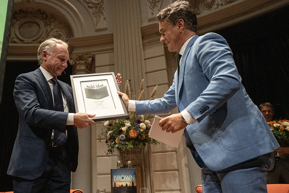 Platina Boek voor Oorsprong van Dan Brown