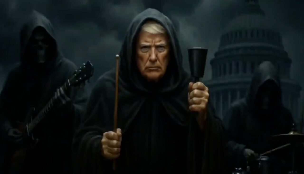 Trump dag 257: Trump draait eigen bezuiniging terug en noemt dat een eer, zegt dat vlagverbranding jaar cel oplevert, ontslag stafchef Navy, Trump-regering werkt aan social media scan voor deportaties, Financiën wil dollarmunt met gezicht Trump, financiering voor Chicago bevroren door Vought