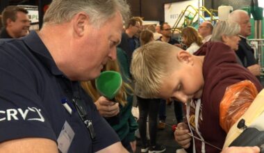 RMV: mooie koeien, cursus insemineren en trekker besturen