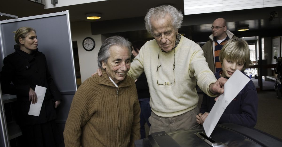 Mensen met dementie gaan naar de stembus voor de Tweede Kamerverkiezingen op 29 oktober 2025.