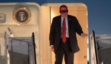 Trump dag 273: Trump wil dat Oekraïne deel land opgeeft, staat jacht in wildreservaten toe tijdens shutdown, kondigt extra heffingen Colombia aan, geeft Amerikaanse informanten aan El Salvador, post AI-filmpje met 'Trump 2028, Trump 2032, Trump 2036, eindigend met Trump4EVA'