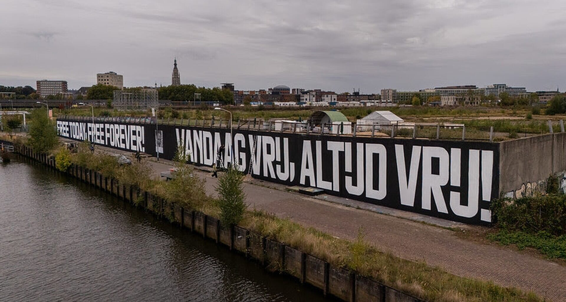 Muurschildering van 105 meter eert vrijheidsstrijder Anton de Kom | BredaVandaag