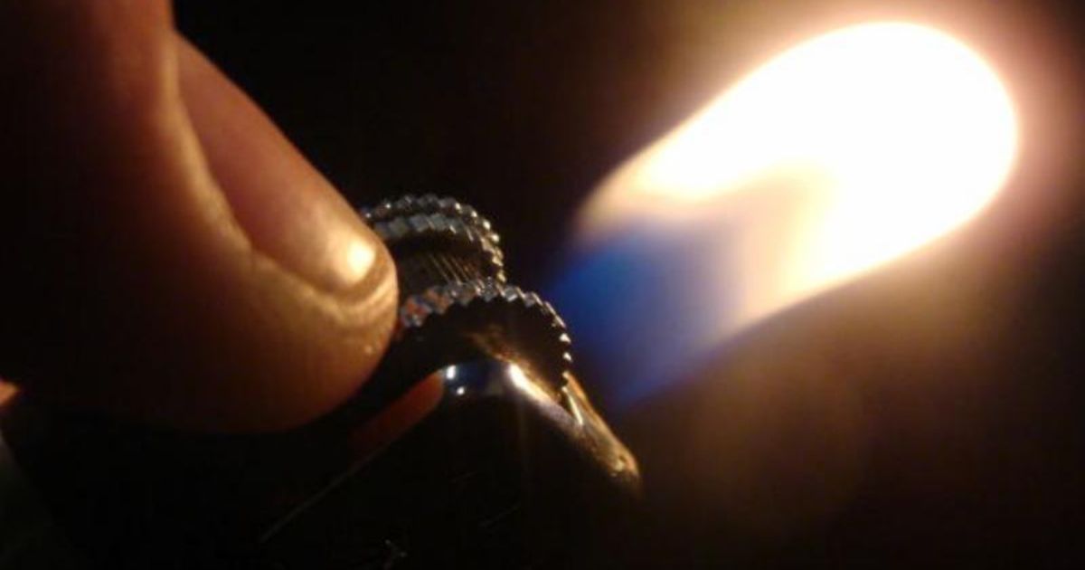 Klaartje (26) zou haar vriend in brand hebben gestoken: 'Ik hield van die jongen'