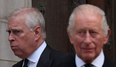 Britse prins Andrew is nu ook geen prins meer, moet van koning Charles verhuizen