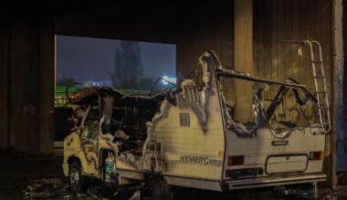 Weinig over van camper na brand onder viaduct in Spaanse Polder - Rijnmond