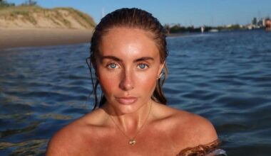 Voetbalelftal gaat viral: in rij voor pleziertje met pornoster? 'Krijgen veel berichtjes' - Omroep West