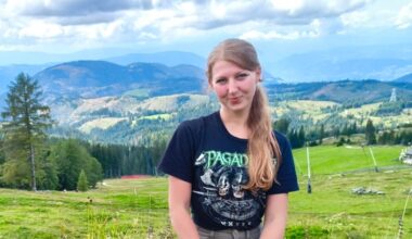 Fabienne van Seggelen probeert verbinding te vinden in discussies met vrienden