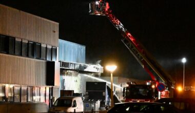 112-nieuws: Brand bij bedrijfspand in De Meern | Auto's botsen in Nieuwegein, meerdere boetes - RTV Utrecht