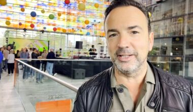 Gerard Ekdom zet 3fm in het zonnetje vanwege 60-jarig bestaan: 'Was mijn alles in die tijd' - RTL.nl