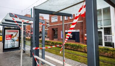 Gemeente neemt harde maatregelen tegen onrust in winkelcentrum - Omroep West