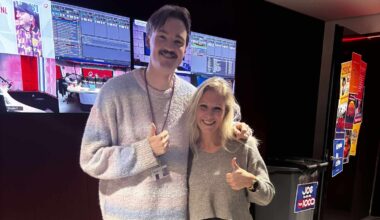 Patricia uit Bodegraven te gast bij Qmusic met andere winnaars van app spel ‘Het Geluid’