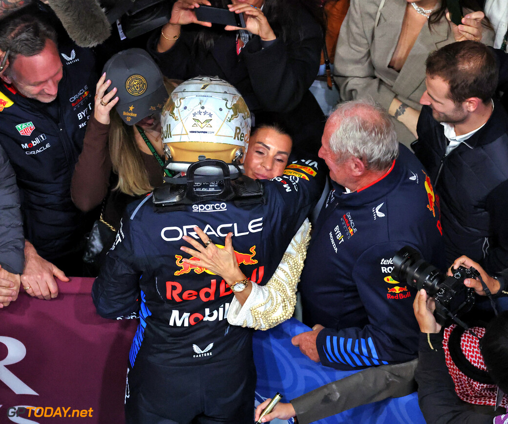 Prachtig: Max Verstappen prijst de grote rol van zijn moeder