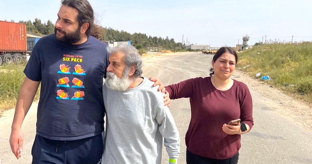 Omar Assaf na zijn vrijlating door Israël