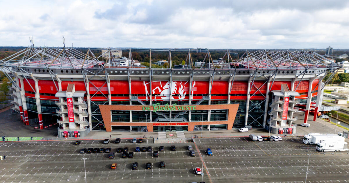 FC Twente lost 34 miljoen euro af: "Dat is een…