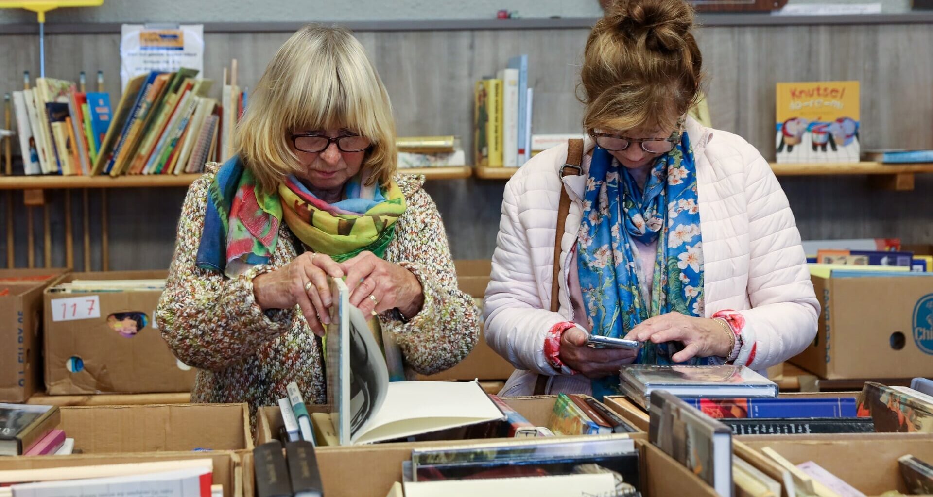 Dé Boeken- en platenmarkt van Oers