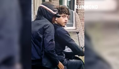 Twee jongens mishandelen scooterrijder en gaan er met zijn voertuig vandoor