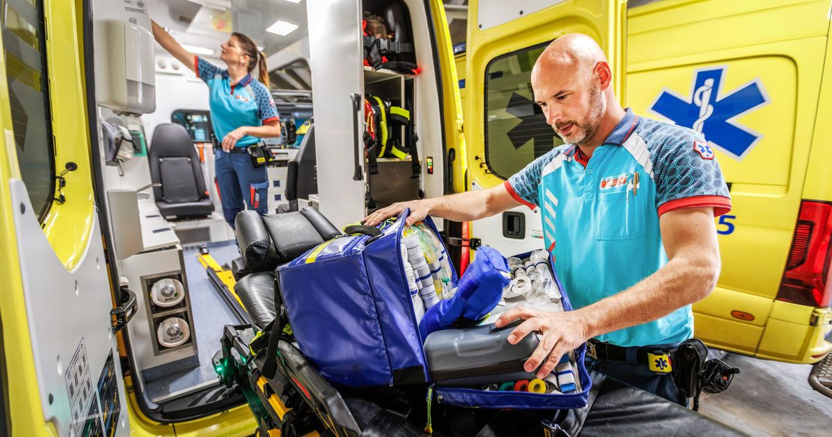 Gewonde bij vecht- en steekpartij tussen jongeren in binnenstad - Omroep West