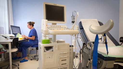 Aantal abortussen blijft hoog, maar sterke afname bij meisjes tot 15 jaar