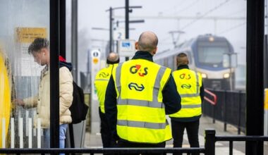 Kabinet wil dat boa in het ov identiteit asielzoekers kan controleren