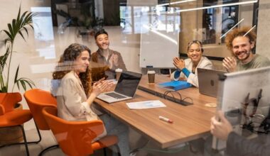 steeds minder vrouwen zonder eigen inkomen uit werk