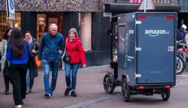 stoot Amazon Bol van de troon?