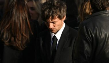 Louis Tomlinson na het bijwonen van de begrafenisdienst van de overleden One Direction-zanger Liam Payne.