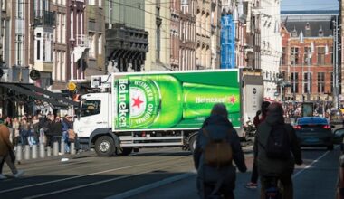 Heineken reorganiseert Amsterdams hoofdkantoor, nog eens 400 banen geraakt