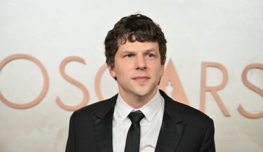 Acteur Jesse Eisenberg doneert nier aan vreemde: 'No-brainer'