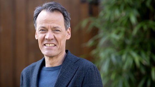 Deze bekende namen duiken op in laatste seizoen Adieu God?