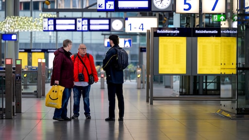 Minder treinen in Randstad, te weinig verkeersleiders door ziekte