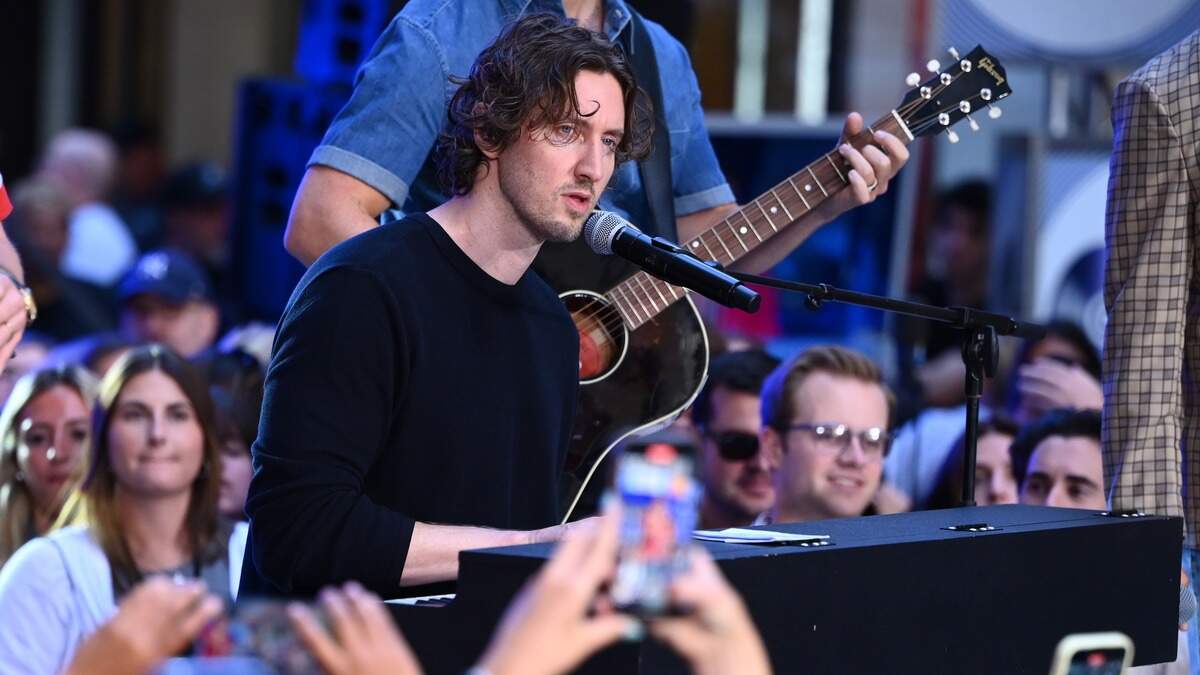 Dean Lewis: „Ik besef dat ik er een enorme puinhoop van heb gemaakt.”