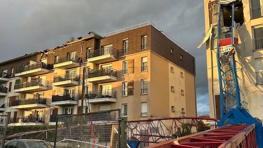 Dode en zwaargewonden ten noorden van Parijs door hevig noodweer - RTL.nl