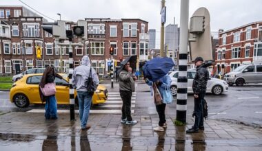 Guur en onstuimig weekend met harde wind en buien