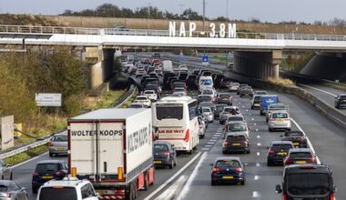 Veel files door werkzaamheden en einde herfstvakantie