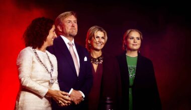 Koningspaar en Amalia vieren Amsterdams jubileum in stijl