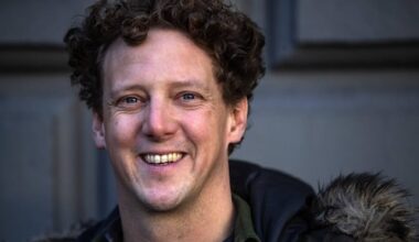 Jochem Myjer 'niet van slag' na slecht nieuws over tumoren: 'Ben ik het aan het wegstoppen?' - RTL.nl