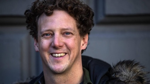 Jochem Myjer 'niet van slag' na slecht nieuws over tumoren: 'Ben ik het aan het wegstoppen?' - RTL.nl