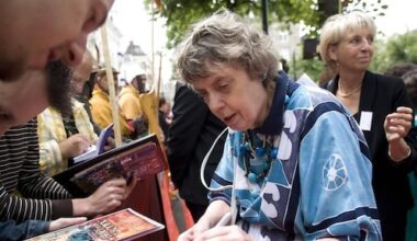 Heruitgave debuut Tonke Dragt bevat unieke illustraties