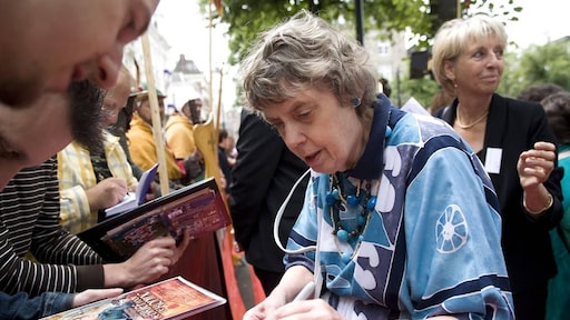 Heruitgave debuut Tonke Dragt bevat unieke illustraties