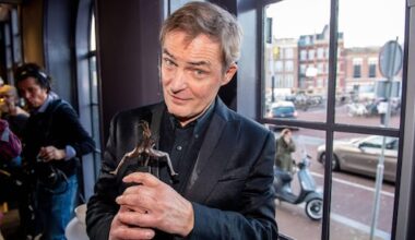 Acteursvereniging vindt tatoeageverbod voor acteurs absurd: 'Slaat nergens op'