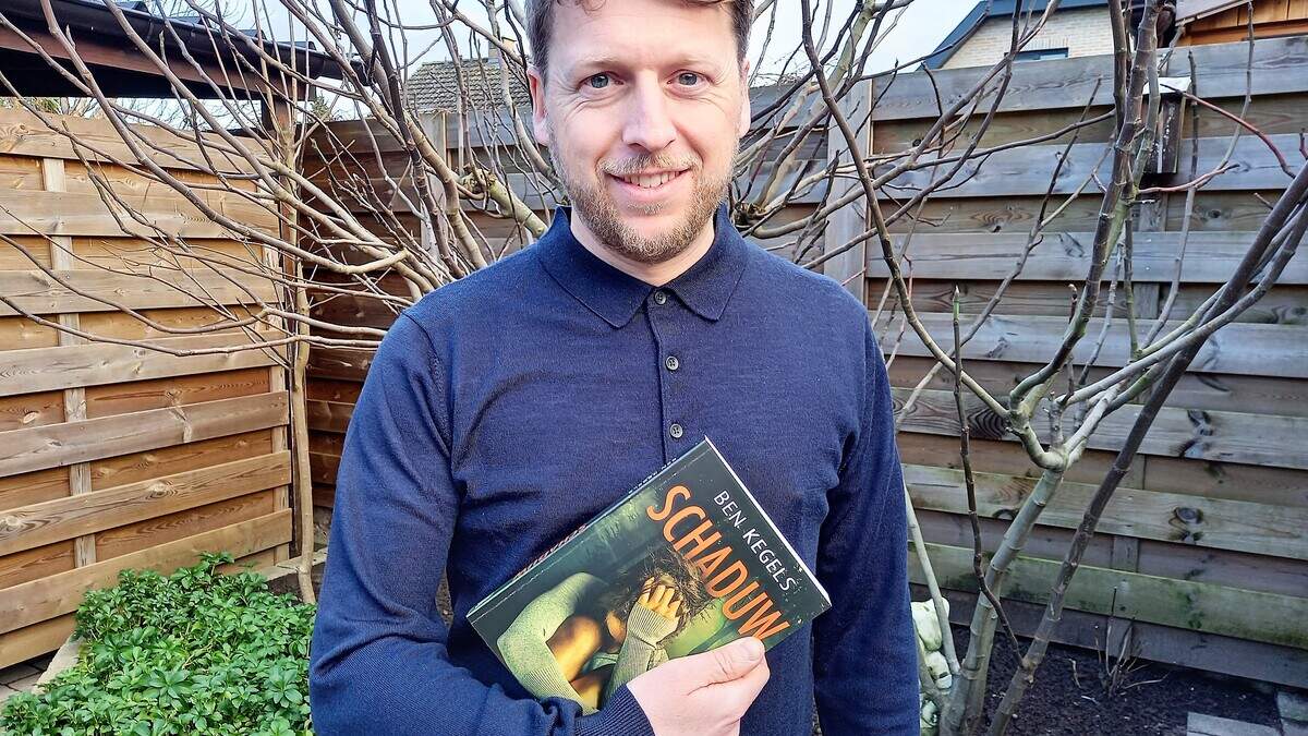 Vier lokale auteurs rond de tafel in LDC Plazarama tijdens ‘Koeken en Boeken’